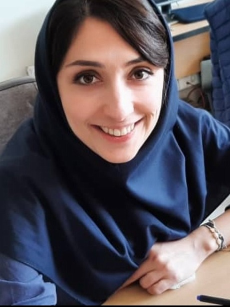 Samaneh SazegarNejad 